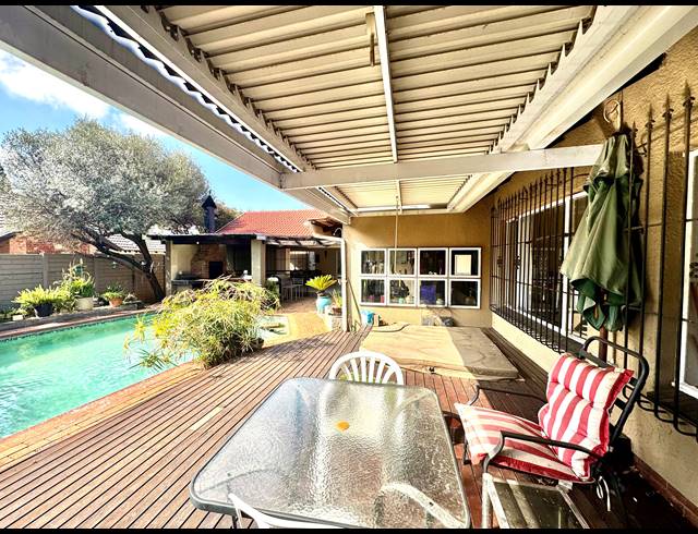 3 BEDROOM HOUSE FOR SALE IN BUURENDAL